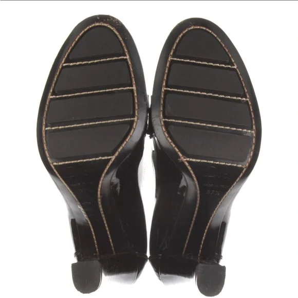 Christian Dior Patent Black Leather Pumps - Picture 15 of 17